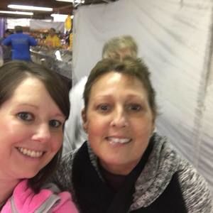 Meet your Posher, Kendra